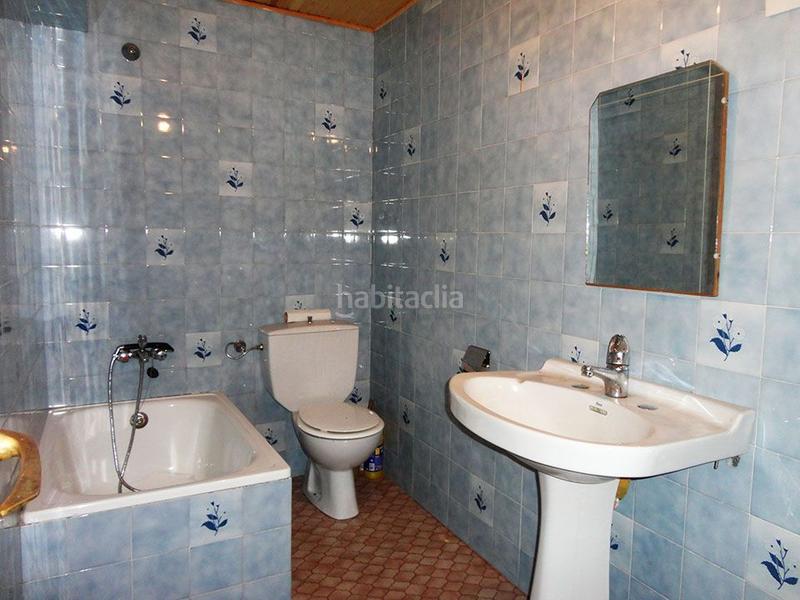 Foto fe88b50a-a836-43cc-a32c-89a9166a0816. Casa en iglesia 14 casa de pueblo con jardín y garaje en espejon soria en Espejón