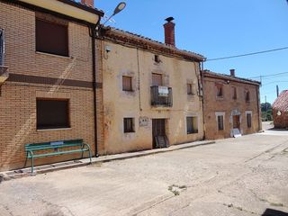 Mas à Salas 59. Casa para reformar en la revilla  burgos