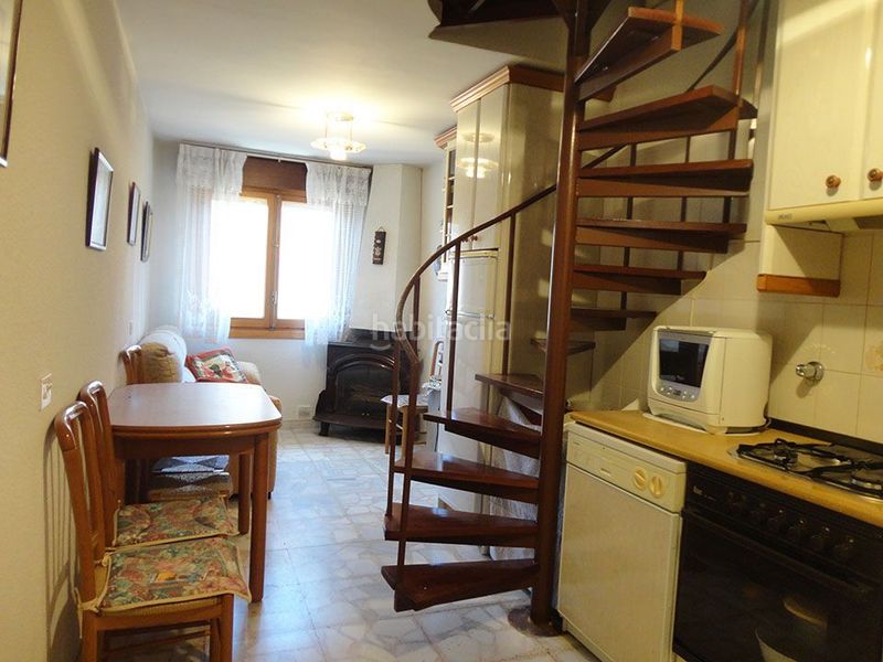 Foto be01e55e-c131-4033-9760-a1b6f729e657. Masia a Riocavado de la Sierra