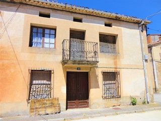 Mas à Barbadillo del Mercado. Casa de pueblo con terreno, en barbadillo del mercado  burgos