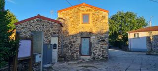 Casa a Melide. Se vende casa en melide.