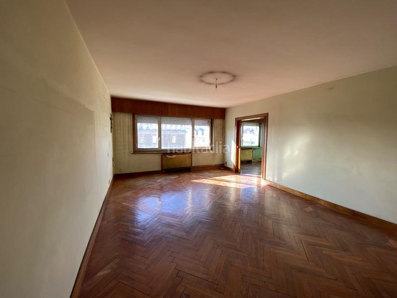 Foto adb5925c-9668-40cb-8937-8652d5fe99c1. Piso oportunidad única en el corazón ! en Centro - Recinto Amurallado Lugo
