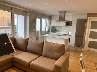 Location Appartement à San Roque - As Fontiñas. Alquiler de piso de 3 habitaciones con garaje en carril das flor