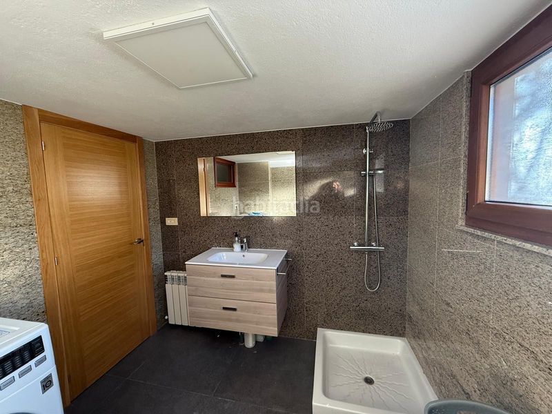 Foto ebfae760-a47e-4d8a-98d2-d6c2420eeb05. Casa amb calefacció piscina a Parroquias del Este Lugo