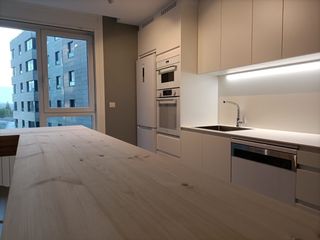 Miete Etagenwohnung in San Roque - As Fontiñas. Se alquila piso en las torres de la plaza del seminario.