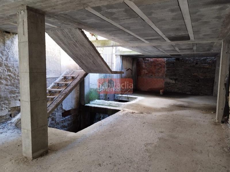 Foto d972fc03-de36-4b5a-8d96-87c6910a35e5. Casa se vende casa para reformar en rúa quirogafonte dos ranchos en Lugo