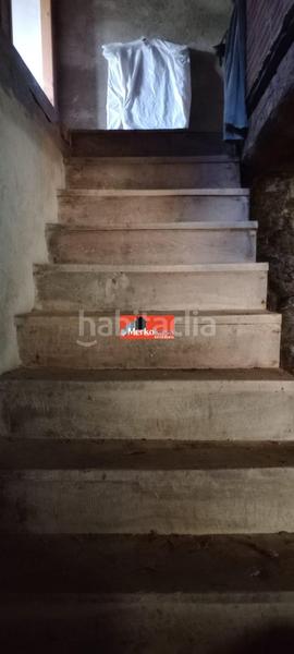 Foto 5f8fe46a-1836-47c0-8162-dcab75c39e21. Casa amb calefacció aparcament a Baleira