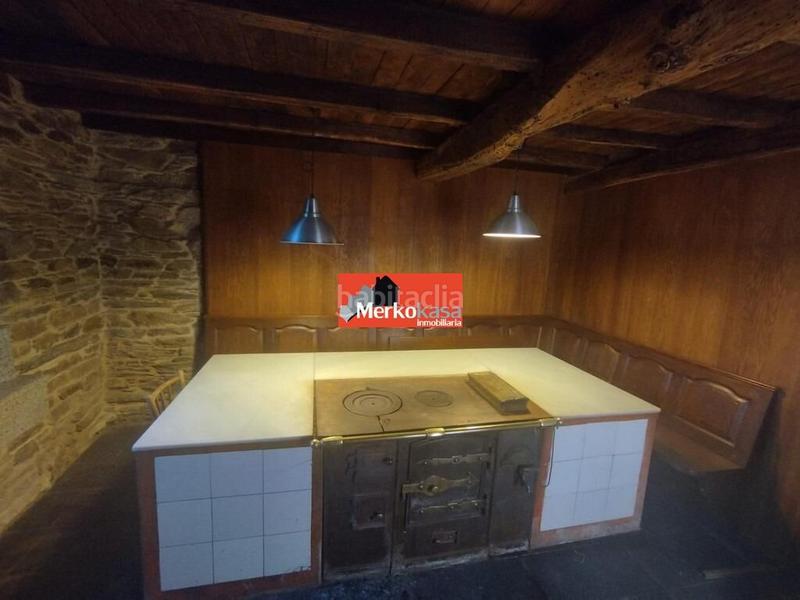 Foto 7a791011-7e65-43f2-aad8-4919063ed814. Casa amb calefacció aparcament a Baleira