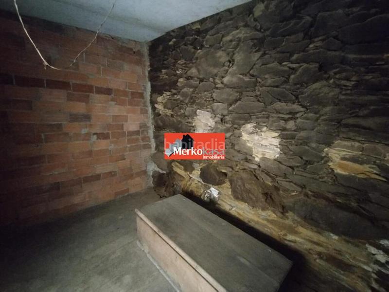 Foto a677d251-f137-4e62-b6d6-76335336cc52. Casa amb calefacció aparcament a Baleira