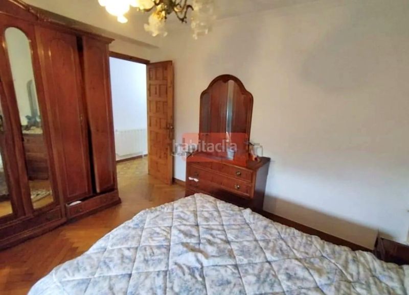 Foto 0585d777-31c4-4fd7-ba50-b36de65e66ac. Masia amb aparcament a Begonte