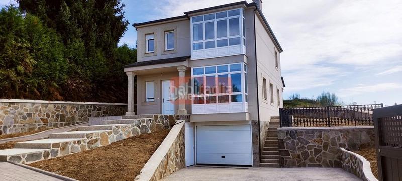 Foto 5ef44a8f-4698-4015-a5b8-b7f9918def84. Chalet con riscaldamento in Parroquias del Este Lugo