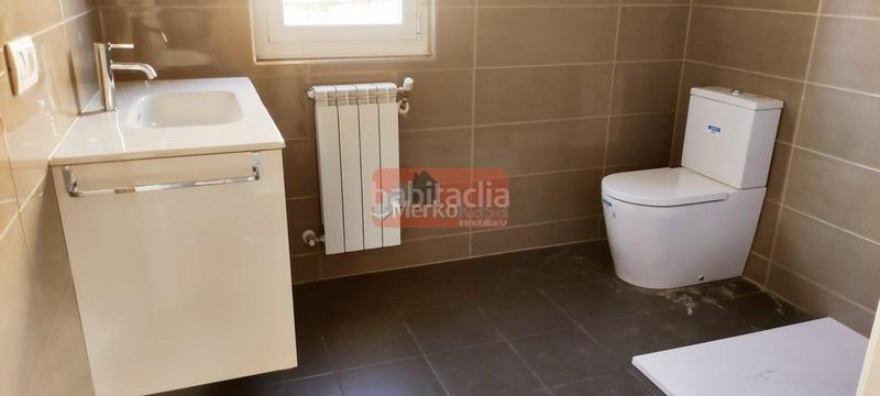 Foto e2ff0f08-8b90-428b-a99e-b7b5d2b9e9ba. Chalet con riscaldamento in Parroquias del Este Lugo