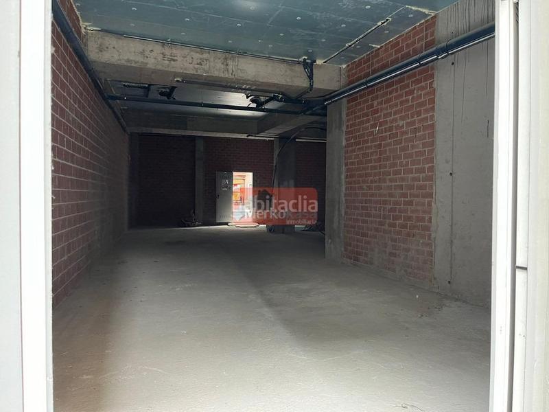 Foto 096499a1-34bc-4e4e-b8bf-8fc0810c2f9b. Rent business premise in A Milagrosa Lugo