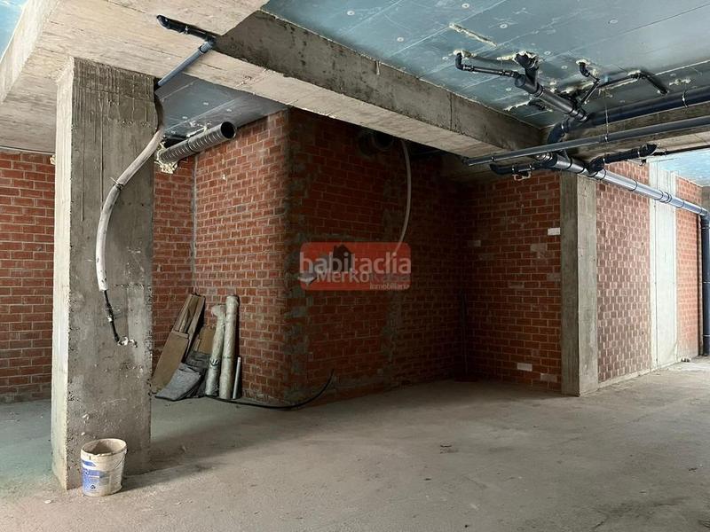 Foto 6d8cd0eb-ac05-4612-8d45-14dd703d2bef. Rent business premise in A Milagrosa Lugo