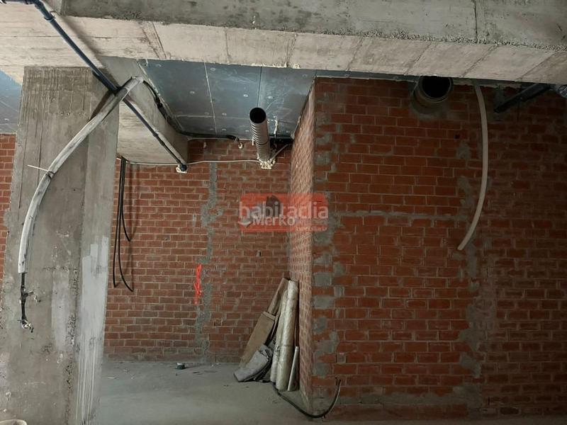 Foto b5e782f2-b76d-42cb-8196-d35e71320b08. Rent business premise in A Milagrosa Lugo