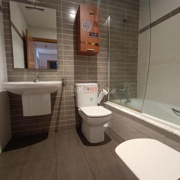 Foto 0de048a4-38f0-45bd-a4f9-37f91f9e140e. Location appartement avec chauffage parking dans Residencia - Abella Lugo