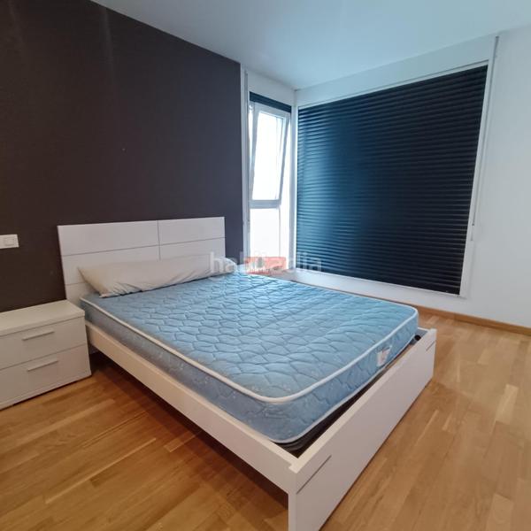 Foto defe14a1-6de8-4552-bc86-d2fd021da416. Rent apartment with heating parking in Residencia - Abella Lugo