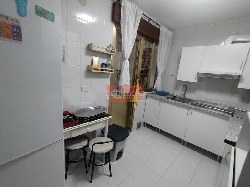 Foto b0ee698f-e096-42a5-93ea-495f8806674e. Appartement avec parking dans A Piriganlla - Albeiros - Garabolos Lugo