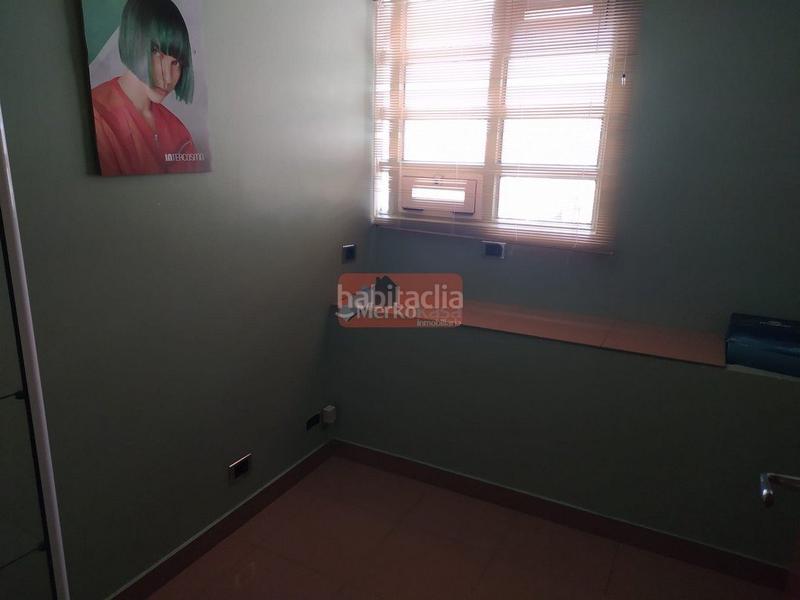 Foto 612b7571-053f-40af-a3dc-f43131f96373. Oficina amb calefacció a A Milagrosa Lugo