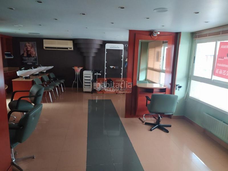 Foto d712e4a0-5cda-48c2-80bb-1f17755df8ec. Oficina amb calefacció a A Milagrosa Lugo