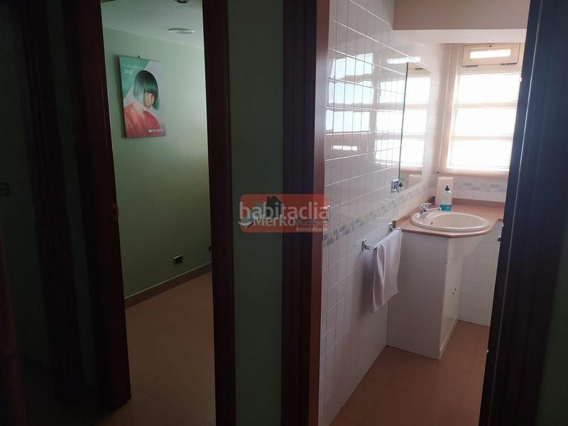 Foto ff6ee804-6b41-4779-a72c-d607c287c839. Oficina amb calefacció a A Milagrosa Lugo