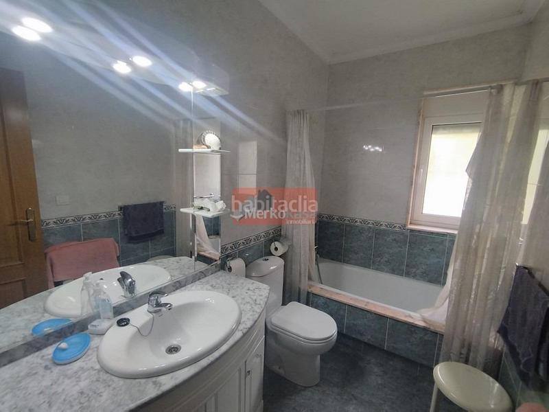 Foto bdc75d15-675e-4507-bb38-3068a5949bae. Chalet se vende vivienda unifamiliar con terreno , os ancares lucenses en Baralla