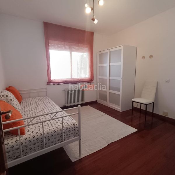 Foto 418899c4-5753-4f1a-9849-c0c28b9a9bec. Rent flat with parking in Residencia - Abella Lugo