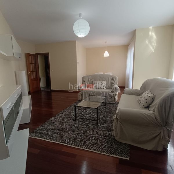 Foto 4843ff13-59ce-4234-a4f8-777926818647. Rent flat with parking in Residencia - Abella Lugo