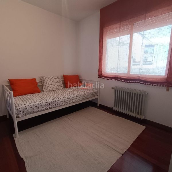 Foto 8236c02e-dc4f-4abc-92d1-41da10f6ee4a. Rent flat with parking in Residencia - Abella Lugo