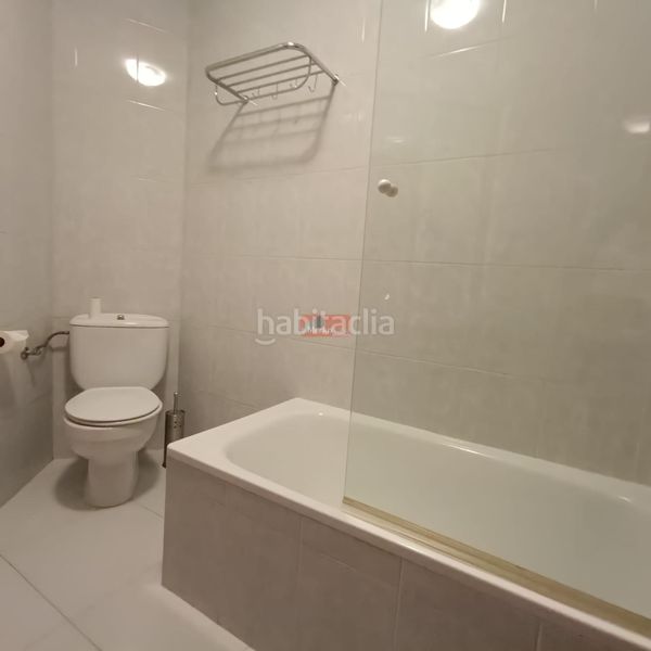 Foto a0ac97c9-3083-4ead-9843-54524704cbf0. Rent flat with parking in Residencia - Abella Lugo