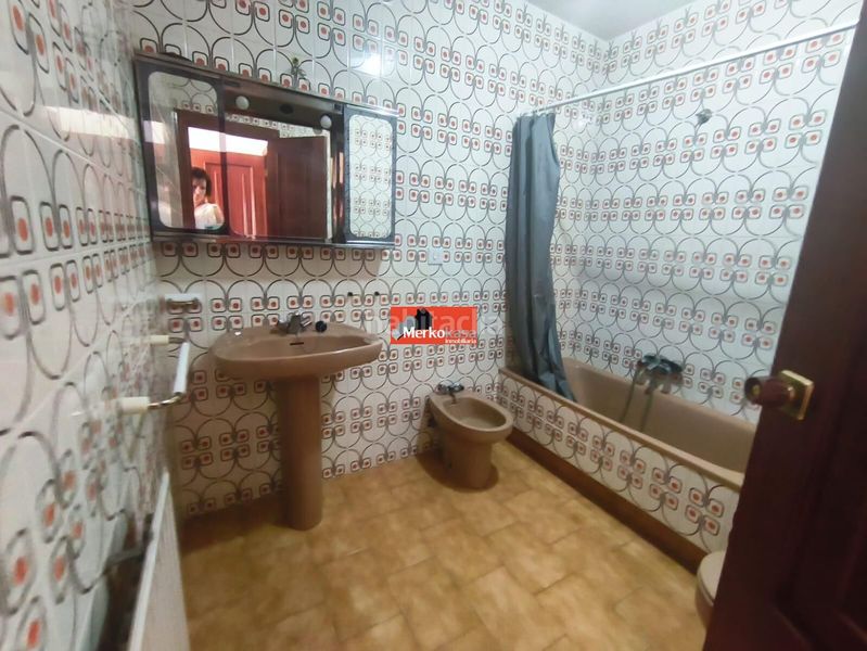 Foto 7f1034d0-6795-46b1-8ec4-b9f173b6755a. Etagenwohnung mit heizung in Nogais (As)