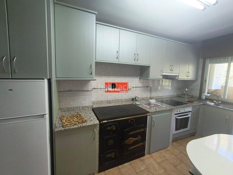 Foto bf2a36da-538c-4292-b089-c4f28f655b4a. Etagenwohnung mit heizung in Nogais (As)