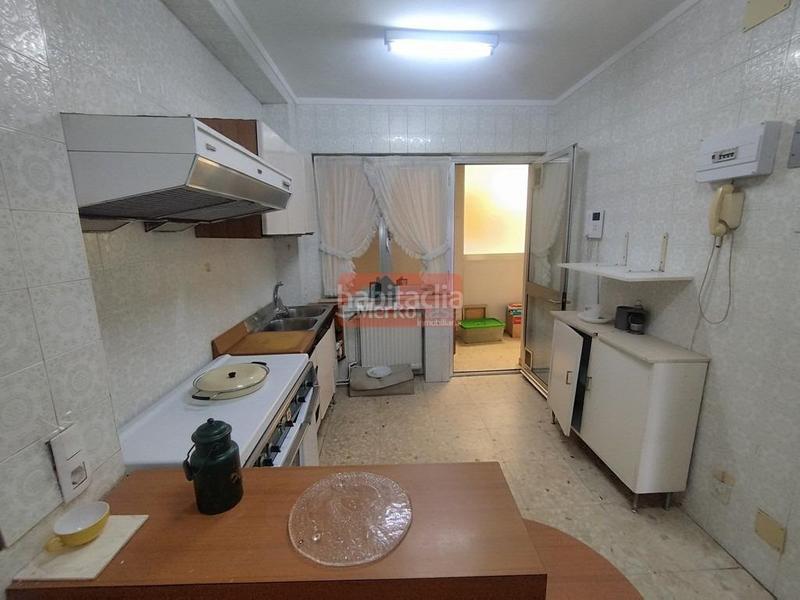 Foto aed1d0a1-4f3a-46bd-bb63-47ee8d8f0621. Pis amb calefacció aparcament a Centro - Recinto Amurallado Lugo