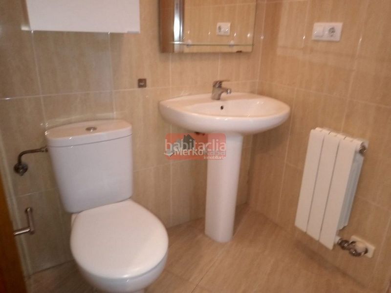 Foto 081c0554-b2f9-47da-9f77-eb6d42d84ffb. Lloguer pis amb calefacció aparcament a Residencia - Abella Lugo