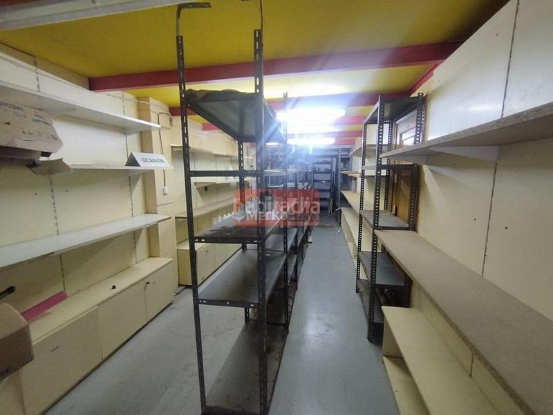 Foto 7e78227b-b545-4e5a-955d-78ea42f98958. Alquiler local comercial se alquila local comercial con entreplanta cercano a lamas de prado en Lugo