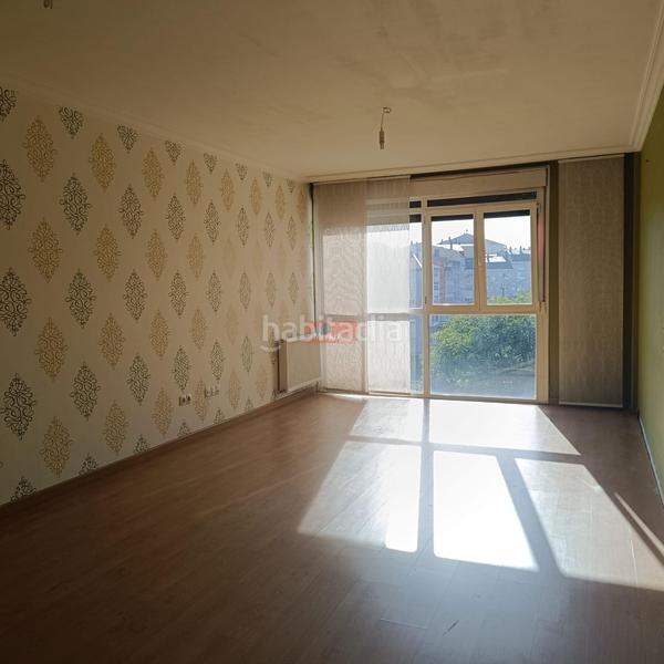 Foto 0dbd6caa-8ef6-44d8-b59d-1b4eab8d8145. Dúplex amb calefacció aparcament a Residencia - Abella Lugo