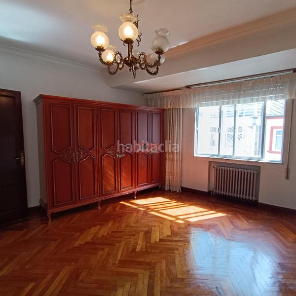 Foto 1a151c21-edda-40c5-8c37-d8e6976fdeca. Appartamento con riscaldamento in A Milagrosa Lugo