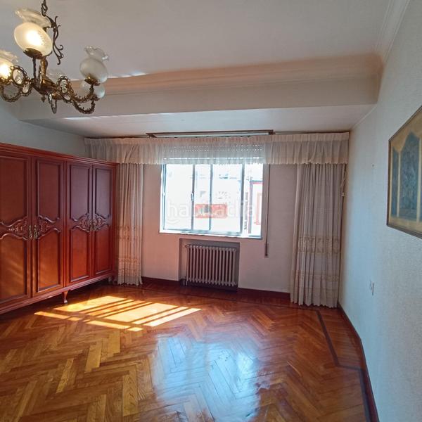 Foto 6a9bb442-5d5a-4a51-b2b8-a7d9f98147b3. Appartamento con riscaldamento in A Milagrosa Lugo