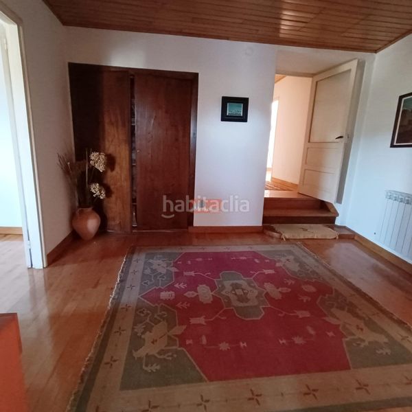 Foto a1292853-18e1-48b8-b8ff-3816fff1b122. Masia amb aparcament a Parroquias del Este Lugo