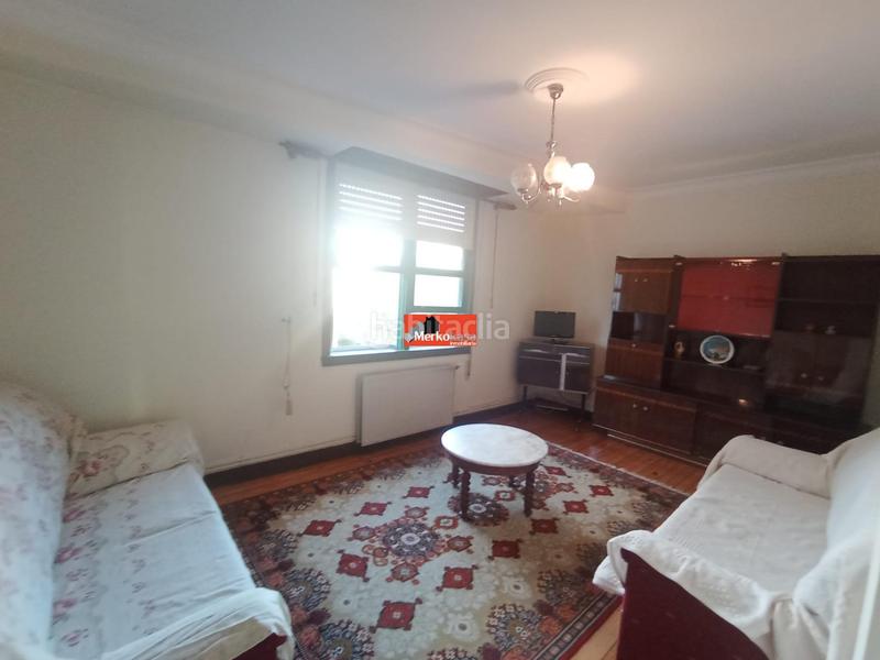 Foto f38eb87d-1279-43e5-b0e2-51969860f4a7. Alquiler apartamento se alquila apartamento en la zona residencial de abella, en Lugo