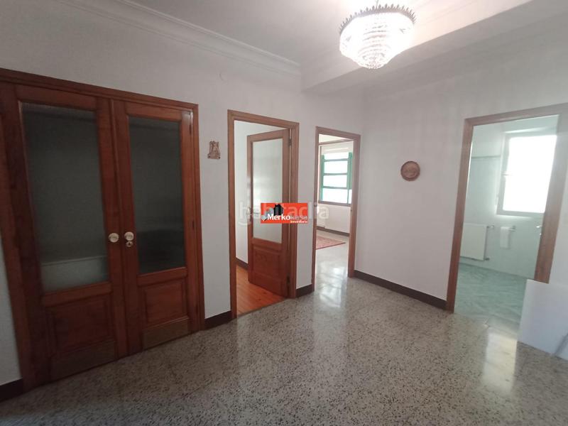 Foto 8dde0dac-bec4-46ac-b513-37cf802716b1. Lloguer apartament amb calefacció a Residencia - Abella Lugo