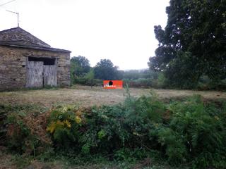 Masia a Friol. Se vende vivienda típica gallega con proyecto para rehabilitar e