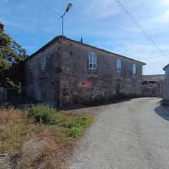 Maison à Acea de Olga - Augas Férreas. Se vende casa d epiedra semireformada zona de guntin, a 12 minut