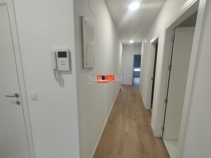 Foto 0cb2f04c-cc54-485e-b60c-1763819d3d83. Rent flat with parking in Recatelo - O Carme Lugo