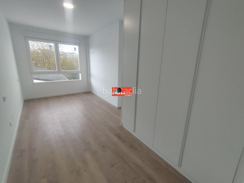 Foto cbd27740-fc10-4d78-a116-8eced26520fc. Rent flat with parking in Recatelo - O Carme Lugo