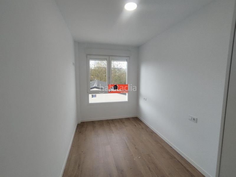 Foto d7021025-1dff-4295-b06c-ae5c4d01ca89. Rent flat with parking in Recatelo - O Carme Lugo