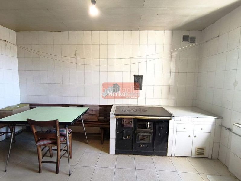 Foto 99fbd99b-c3ef-44bd-8c1d-44a54aff5e29. Masia amb aparcament a Parroquias del Este Lugo