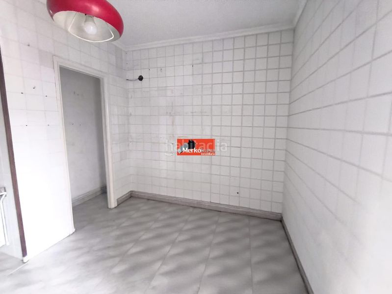 Foto 2adb2e08-c031-4304-ba0a-78dfe74b88f1. Flat with heating in San Roque - As Fontiñas Lugo