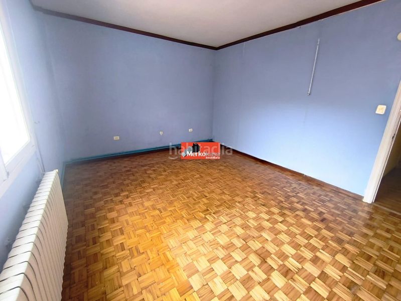 Foto 2d44658e-7df6-4279-95b6-1bf016783293. Flat with heating in San Roque - As Fontiñas Lugo