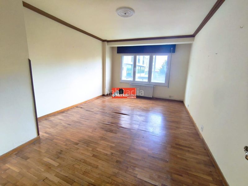 Foto c614a65b-a927-464d-ab82-529af9f687a9. Flat with heating in San Roque - As Fontiñas Lugo